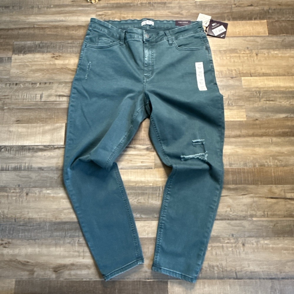 Ava & Viv High Rise Skinny Jeans Teal Stretch Denim Size 18W NWT Distressed